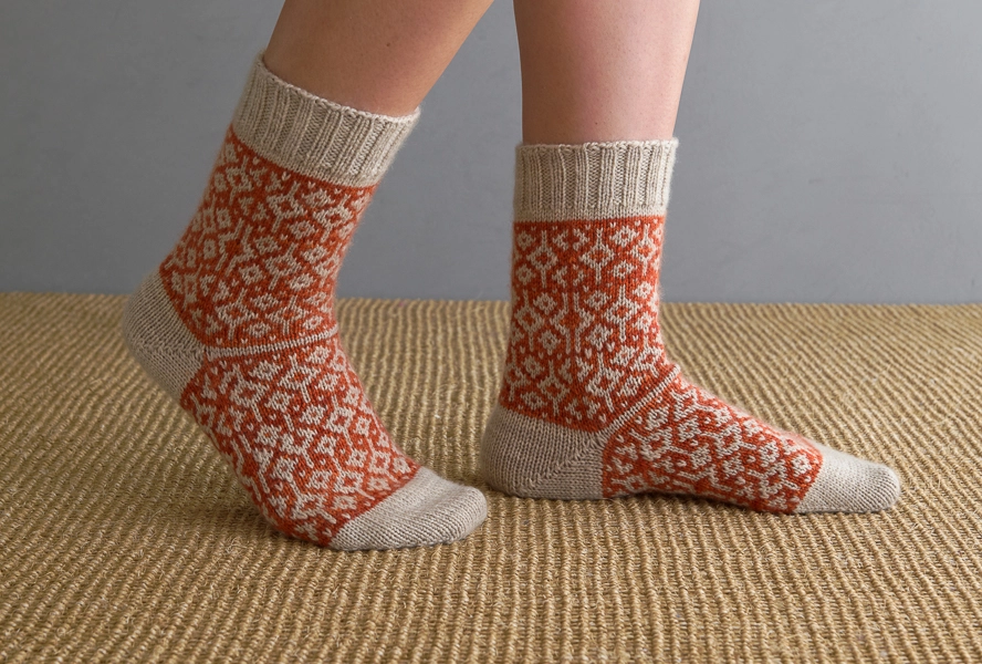 Amelia Putri For Purl Soho: Double Diamond Socks | Purl Soho