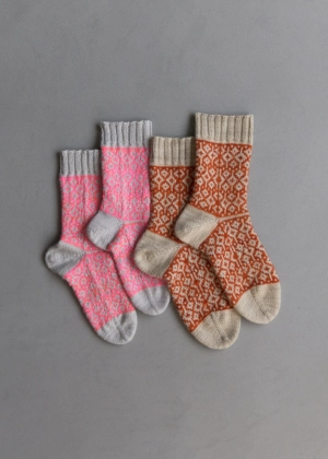 Amelia Putri For Purl Soho: Double Diamond Socks | Purl Soho