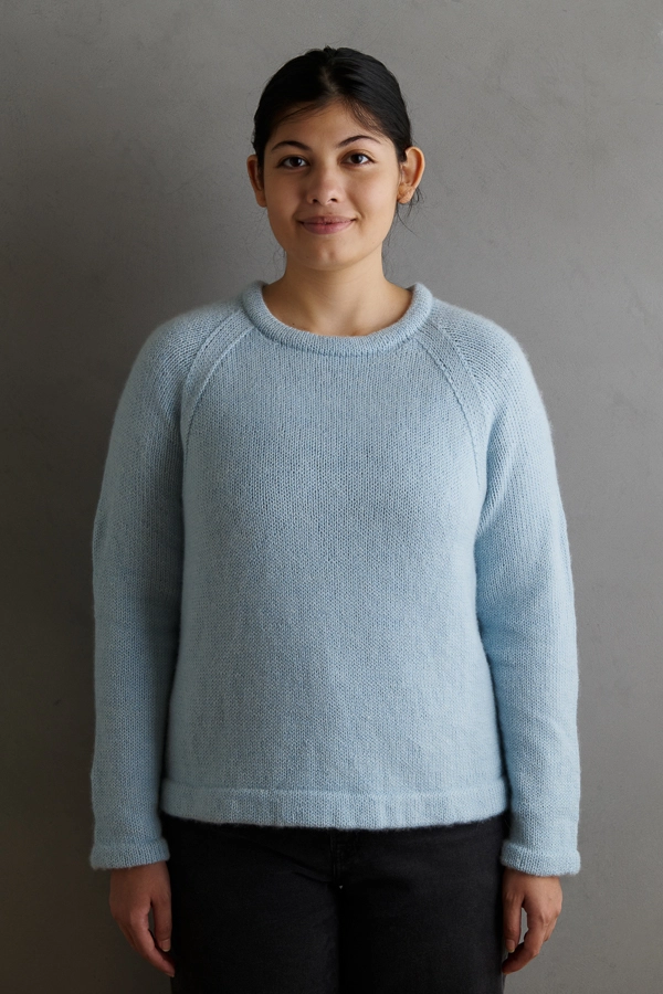 Classic Hemmed Crewneck In Cashmere Merino Bloom | Purl Soho