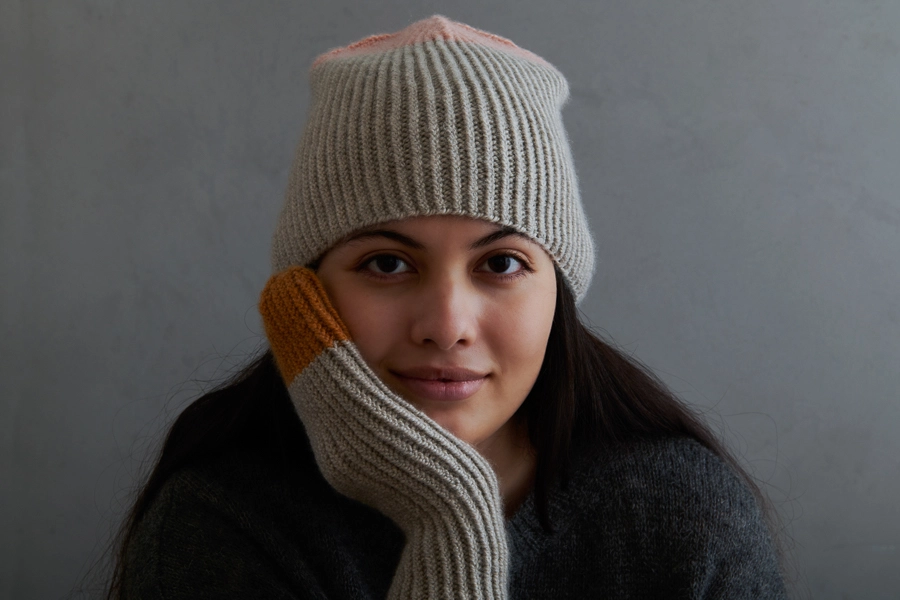 Twisted Rib Hat + Mittens In Cashmere Merino Bloom | Purl Soho