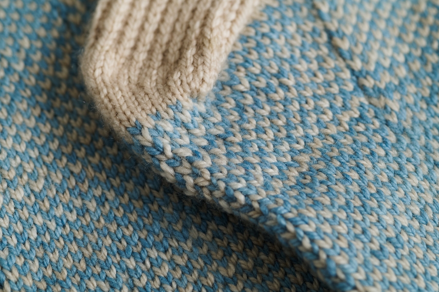 Knit in the Round on Circular Needles - PurlsAndPixels