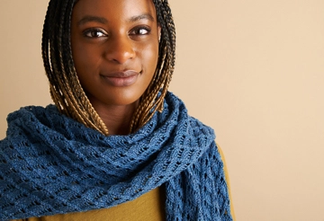 Little Moons Lace Wrap In Santolina