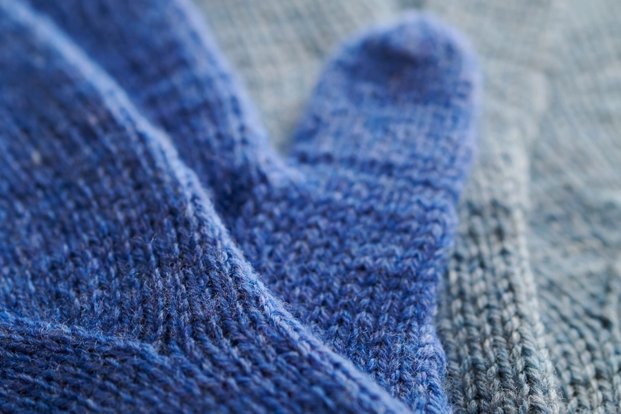 Arched Gusset Mittens In Knitting Yarn | Purl Soho