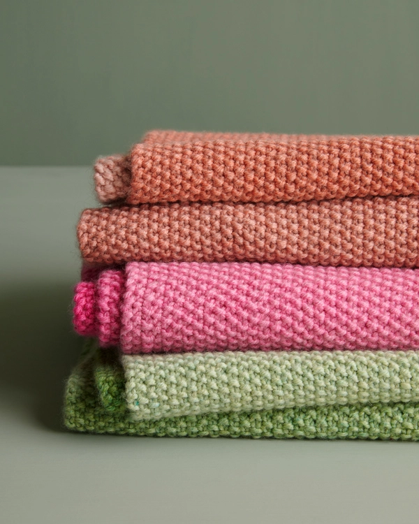 Nine-Note Seed Stitch Wrap in A New Color | Purl Soho