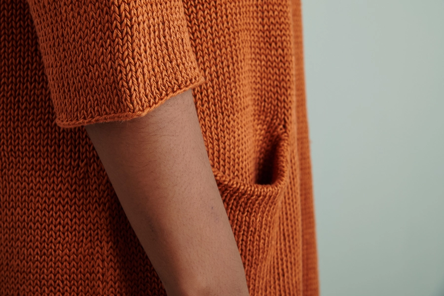 Julie Hoover For Purl Soho: Copley in Blackbird Linen | Purl Soho
