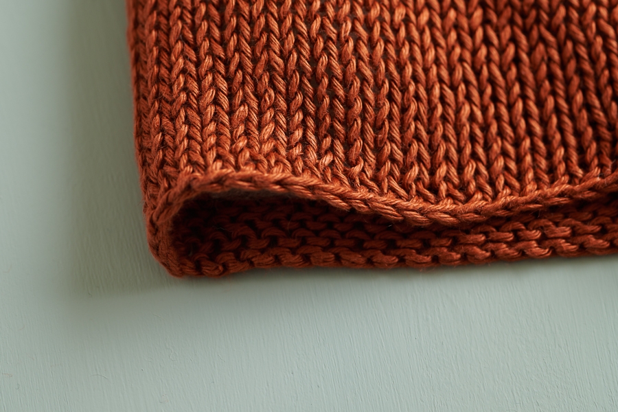 Julie Hoover For Purl Soho: Copley in Blackbird Linen | Purl Soho