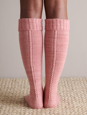 Little Cable Knee Highs in Posy | Purl Soho