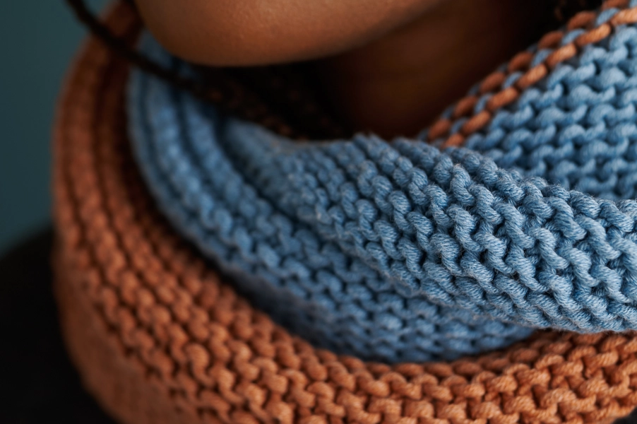 Cowl with a Twist, Knit - Crochet Stores Inc.