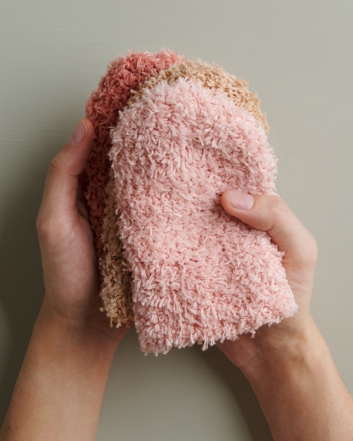 Scrubbing Mitt in Home Life | Purl Soho