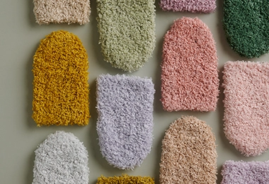 Scrubbing Mitt in Home Life