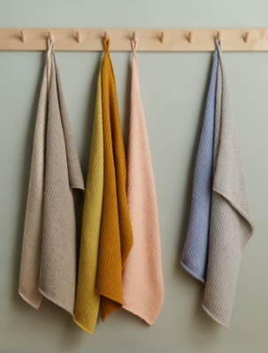 Heel Stitch Hand Towel in Serif | Purl Soho