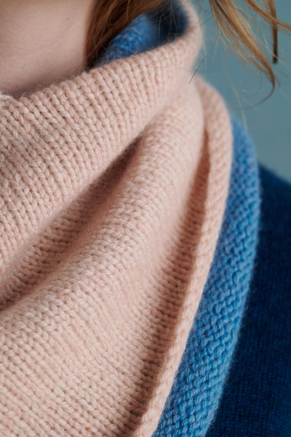 Reversible Cross-Collar Cowl | Purl Soho