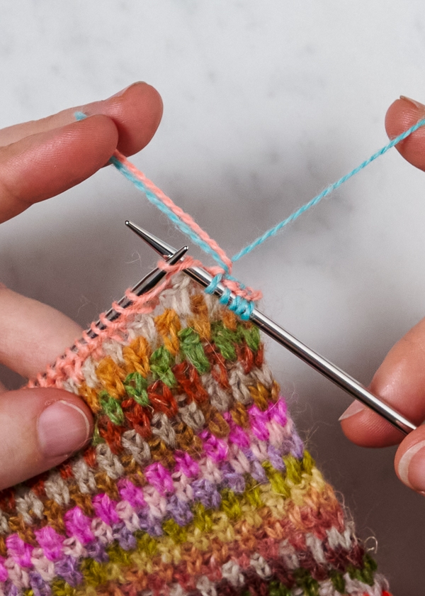 Weaving In Ends As You Go | Purl Soho