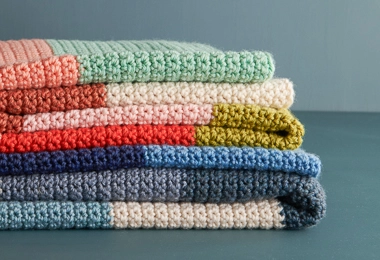 Crochet Super Easy Baby Blanket in Daily Wool