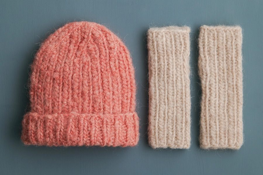Chalet Hat + Hand Warmers | Purl Soho
