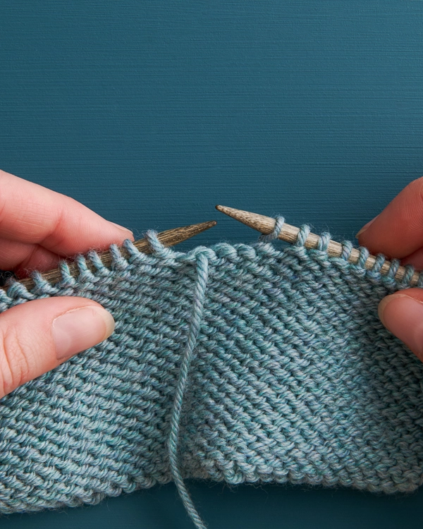 Horizontal One-Row Buttonhole | Purl Soho