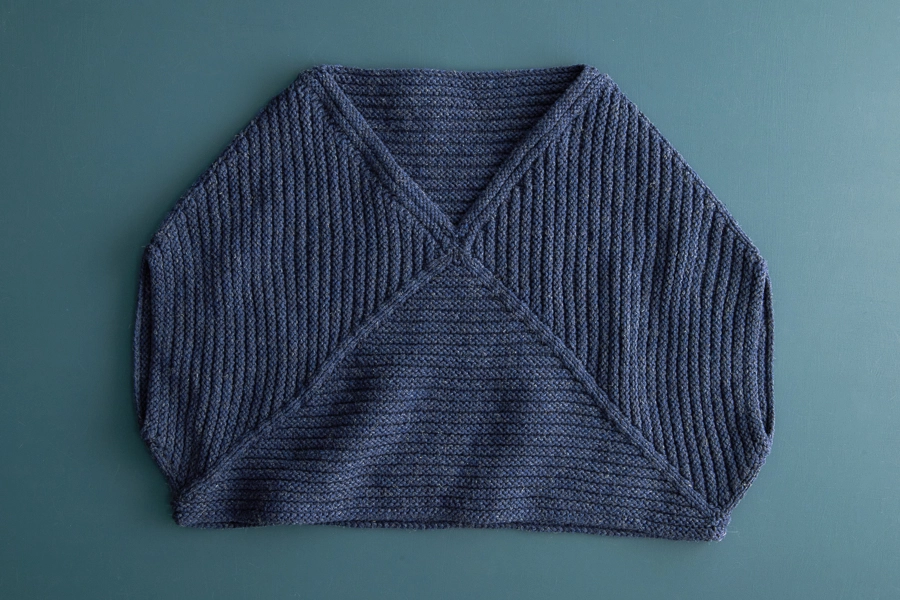 Ainur Berkimbay For Purl Soho: Center Point Popover in June Worsted | Purl Soho