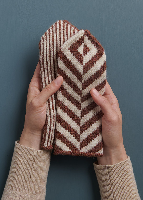 Ainur Berkimbay For Purl Soho: Herringbone Mittens in Knitting Yarn Fine | Purl Soho